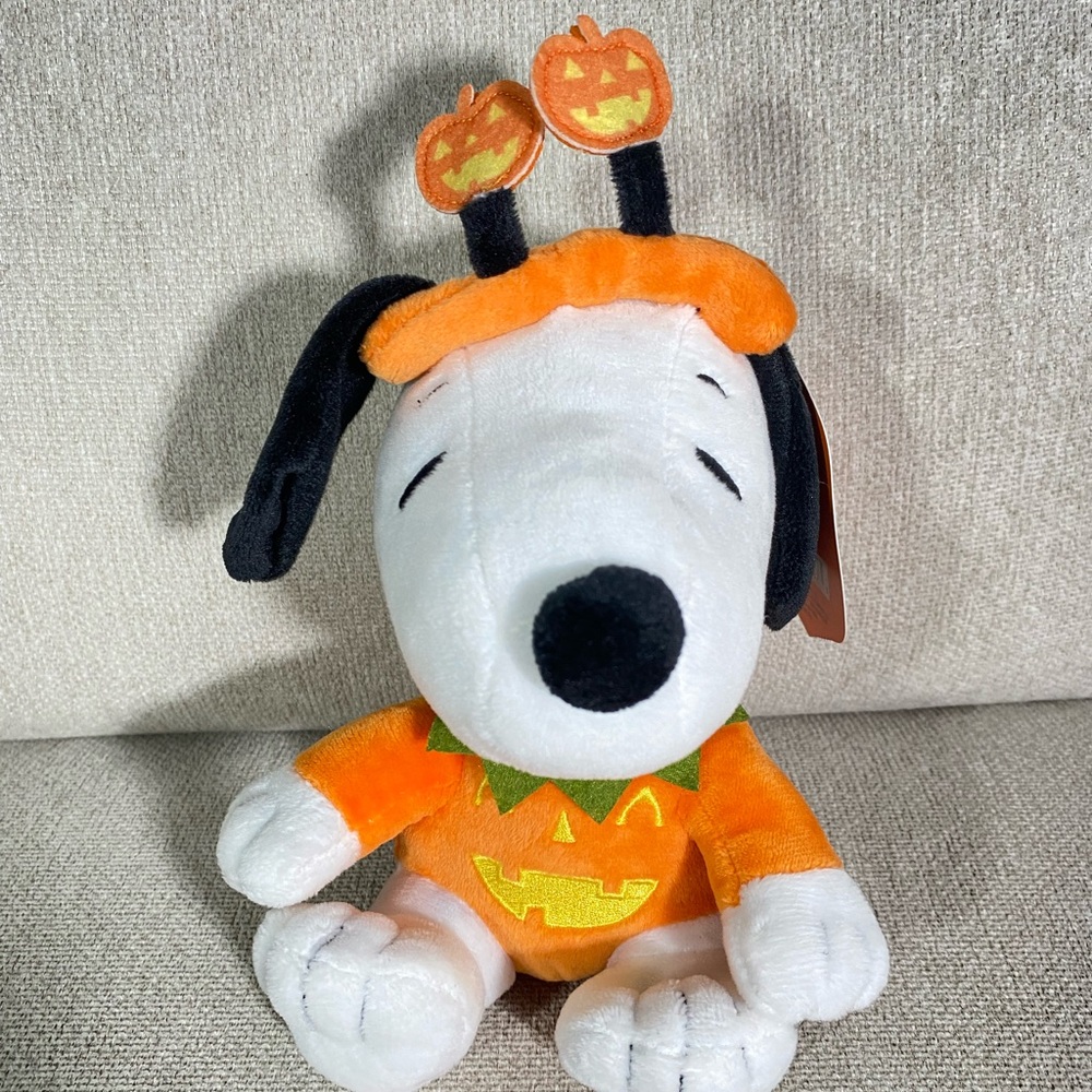 NEW | HALLMARK Peanuts Halloween Snoopy